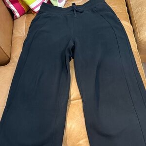 Lululemon scuba sweatpants wide leg.